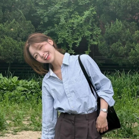 Chị Lan Anh - Hà Nội