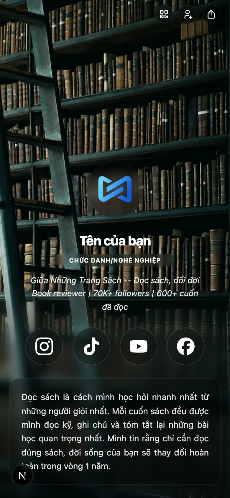 Giữa Những Trang Sách